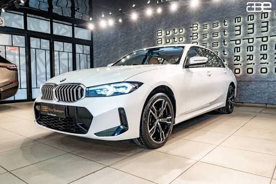 BMW 3 Series M Sport front three-quarter view